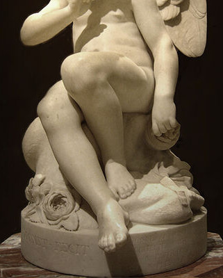 『クピド』（ L'Amour menaçant ）　1757年　エティエンヌ＝モーリス・ファルコネ　ルーヴル美術館蔵