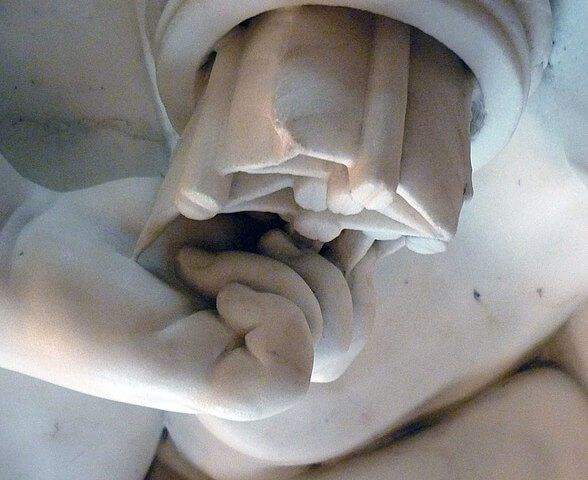 『クピド』（ Cupid ）　1750年代　エティエンヌ＝モーリス・ファルコネ　エルミタージュ美術館蔵