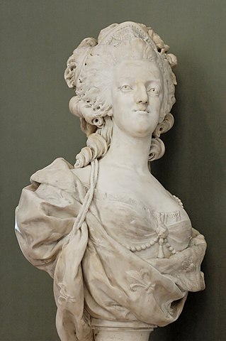 マリー・アントワネットの胸像　1781年　大理石　ルイ＝シモン・ボワゾ
